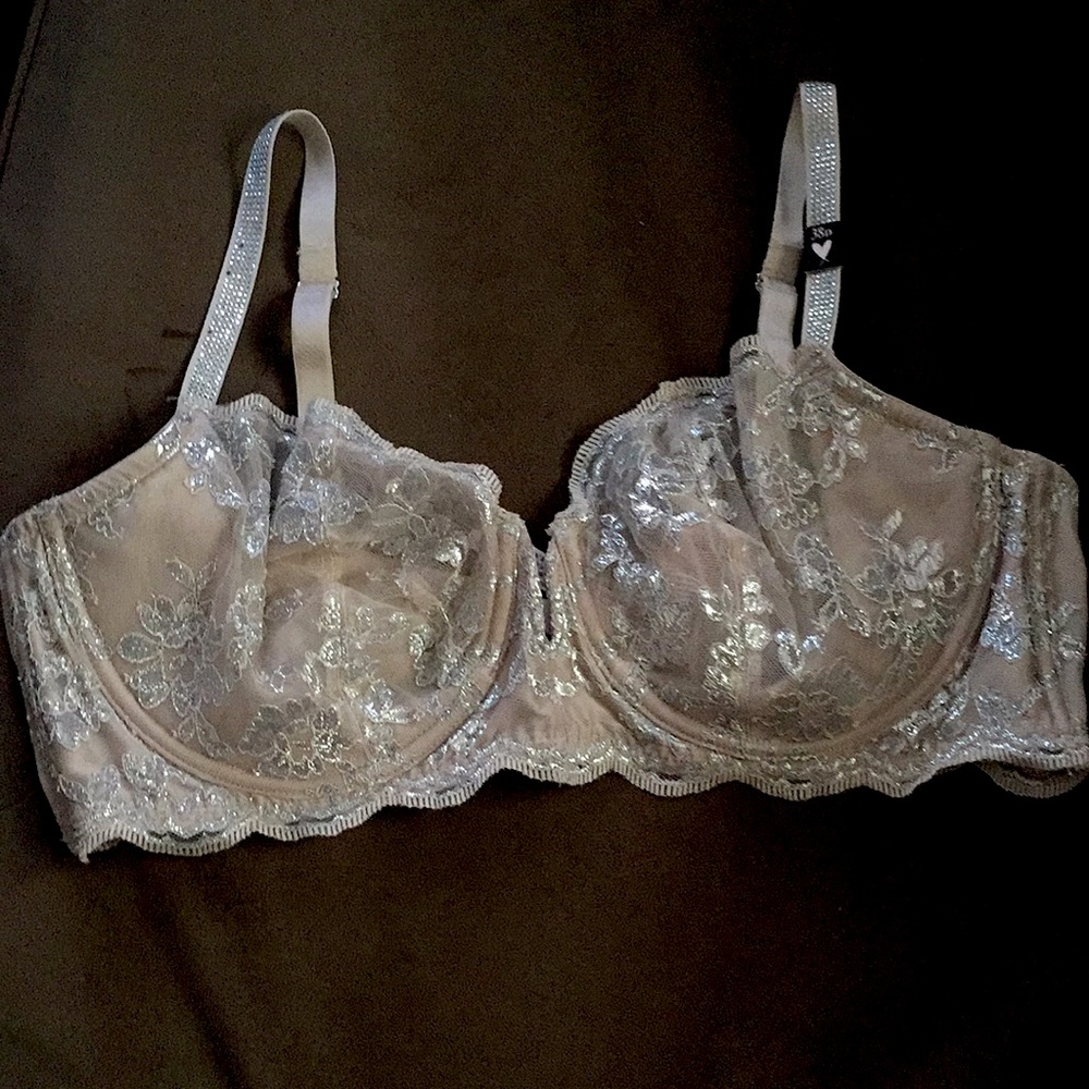 Victoria Secret bra